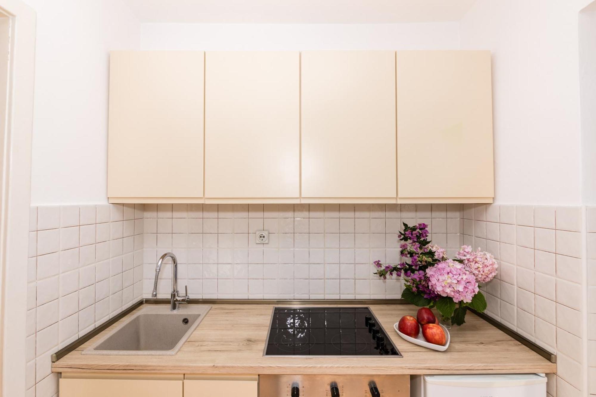 Apartments Batricevic Херцег-Нови Экстерьер фото