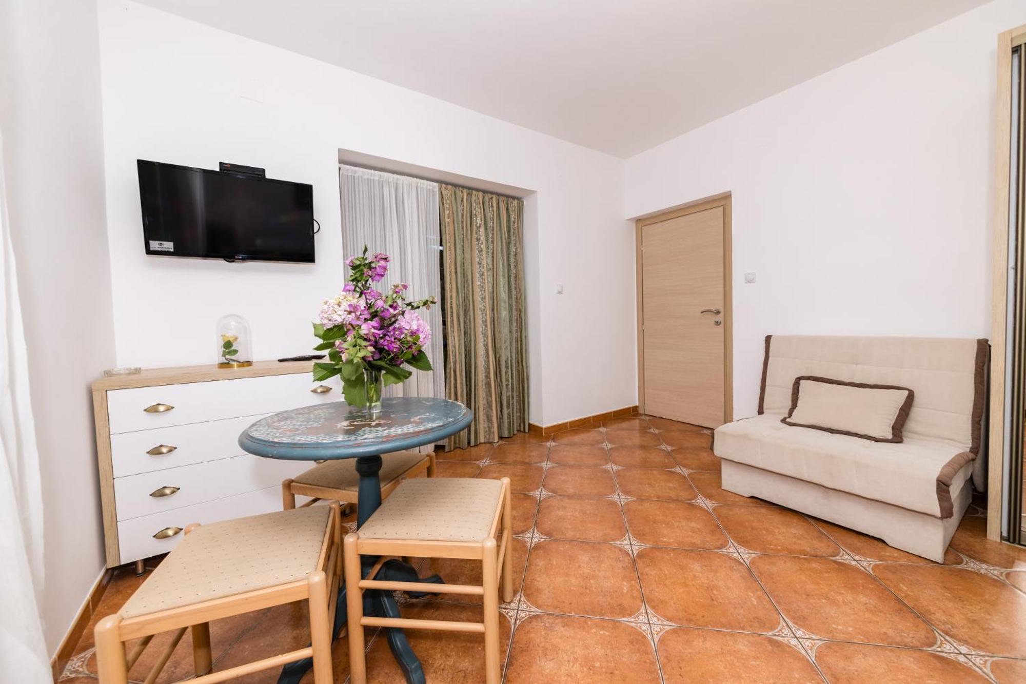 Apartments Batricevic Херцег-Нови Экстерьер фото