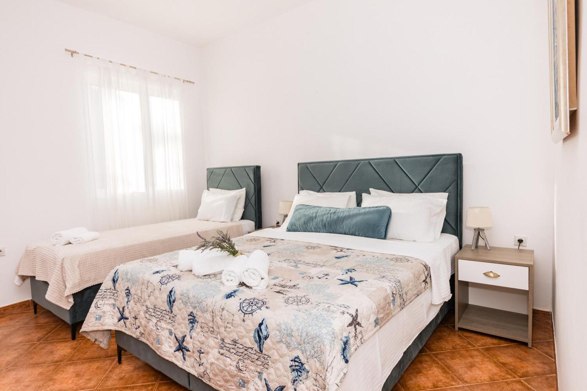 Apartments Batricevic Херцег-Нови Экстерьер фото